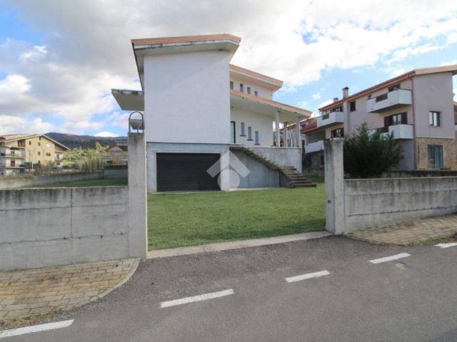 Villa Indipendente in vendita a Calabria, Cosenza