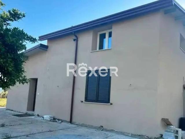 Villa Indipendente in vendita a Luzzi, Cosenza