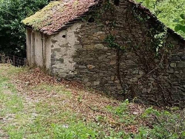 Villa Indipendente in vendita a Comunità Montana Valli del Verbano, Maccagno