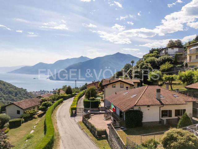 Villa Indipendente in vendita a Comunità Montana Valli del Verbano, Maccagno