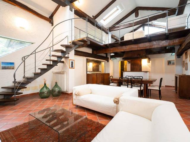 Villa Indipendente in vendita a San Luigi, Piemonte