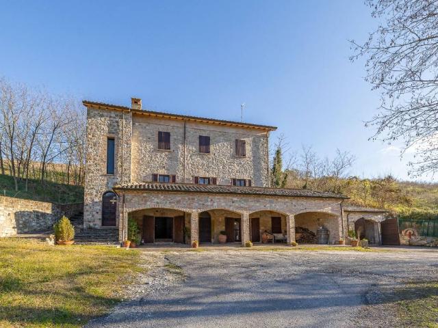 Villa Indipendente in vendita a Marche, Pesaro E Urbino