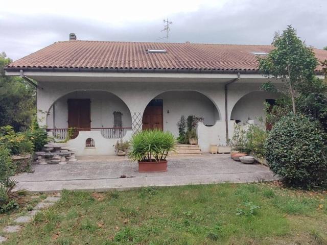 Villa Indipendente in vendita a Marche, Macerata