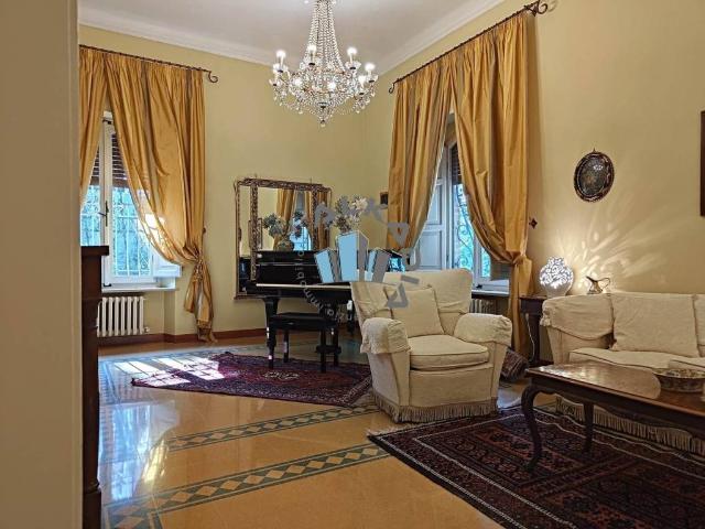Villa Indipendente in vendita a Tre Vie, Macerata