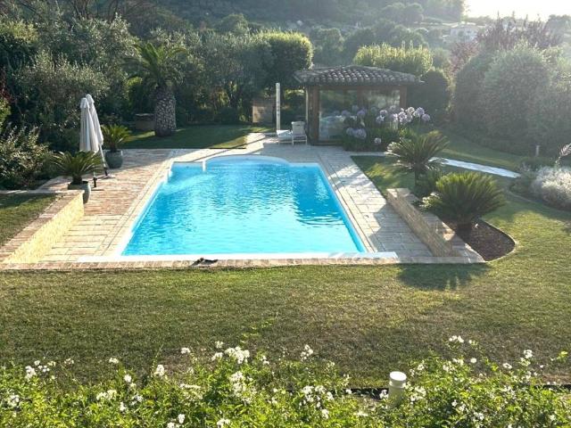 Villa Indipendente in vendita a Pace, Marche