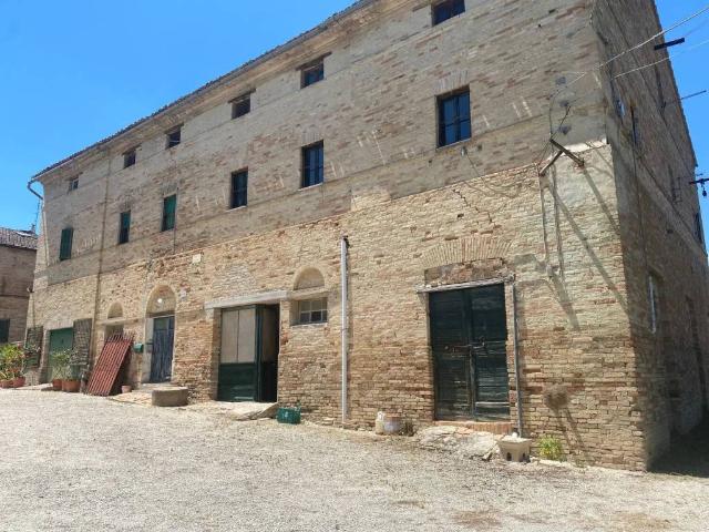 Villa Indipendente in vendita a Marche, Macerata