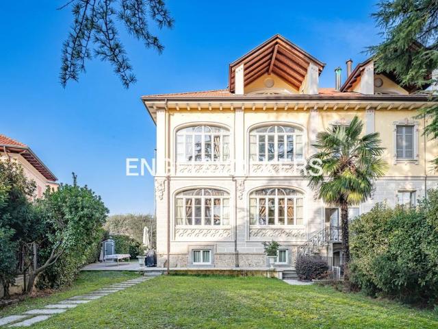 Villa Indipendente in vendita a Macherio, Lombardia