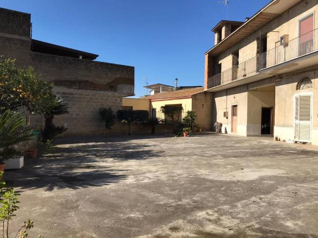 Villa Indipendente in vendita a Maddaloni, Campania