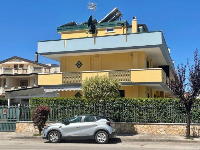 Villa Indipendente in vendita a Maddaloni