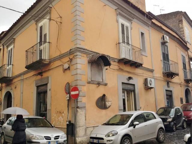 Villa Indipendente in vendita a Maddaloni, Campania