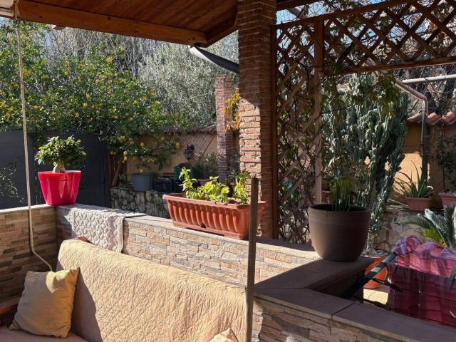 Villa Indipendente in vendita a Maddaloni