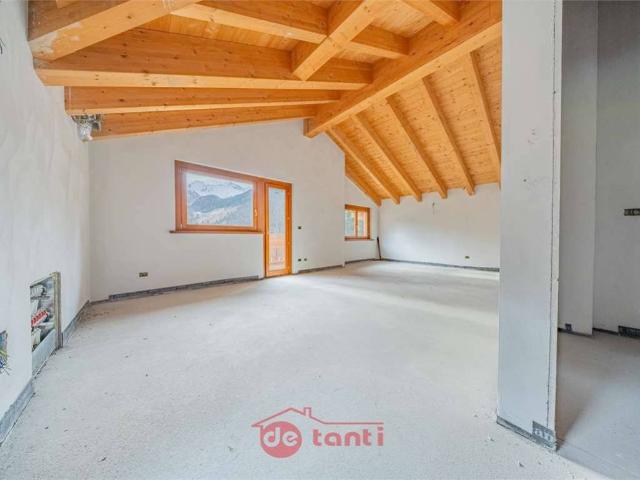 Villa Indipendente in vendita a Scalcoggia, Madesimo