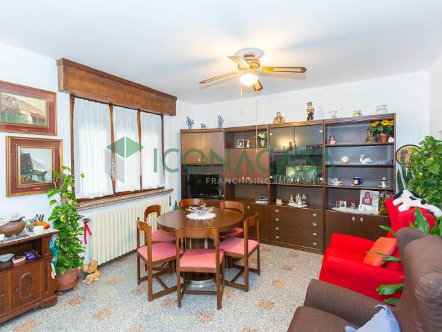 Villa Indipendente in vendita a Madignano, Lombardia