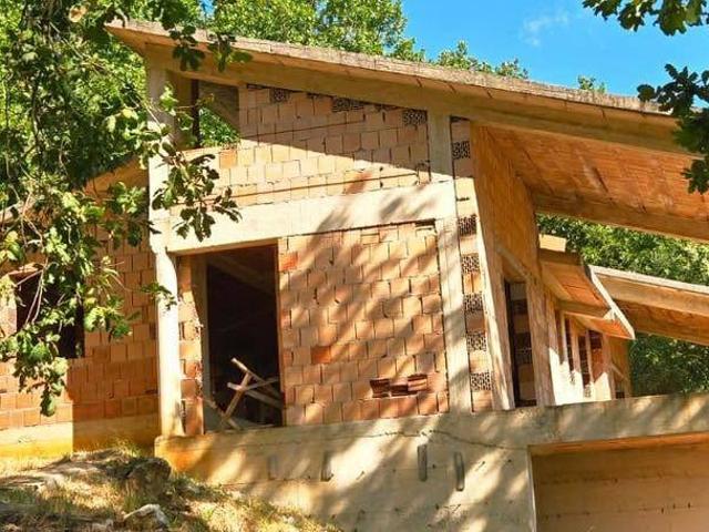 Villa Indipendente in vendita a Maenza, Latina