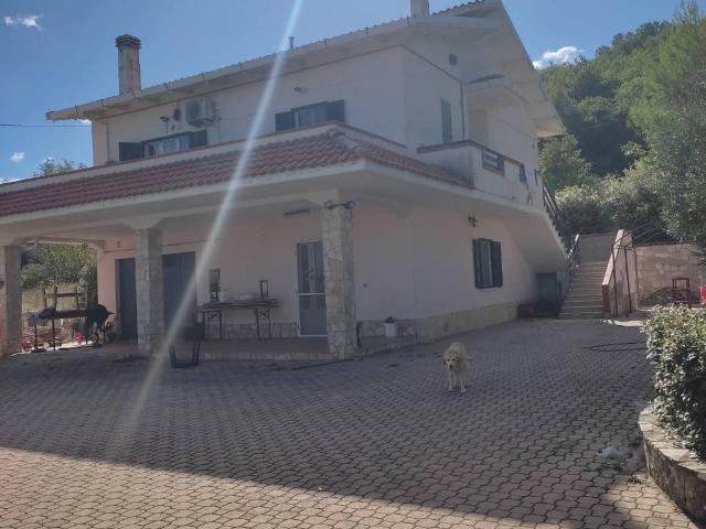 Villa Indipendente in vendita a Mafalda, Molise