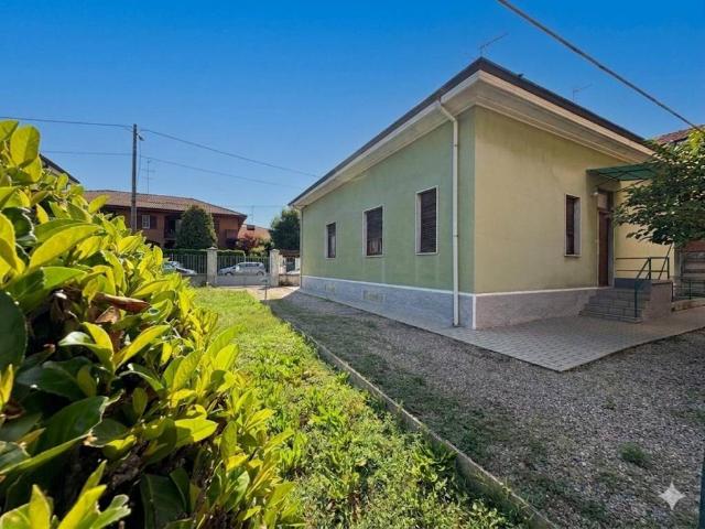 Villa Indipendente in vendita a Ponte Vecchio, Magenta