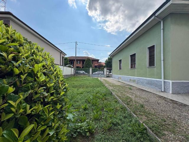 Villa Indipendente in vendita a Ponte Vecchio, Magenta