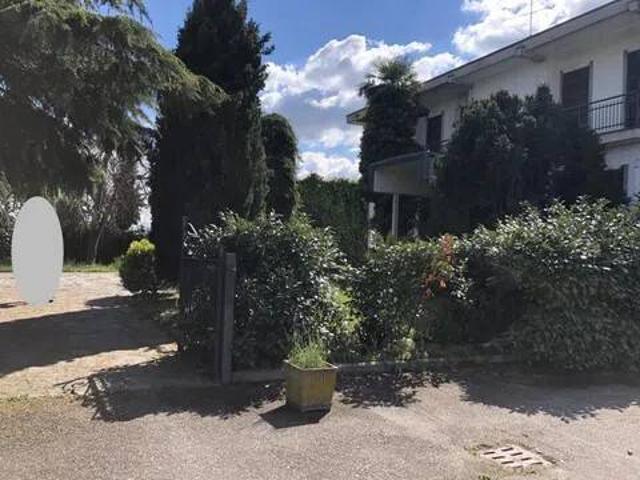 Villa Indipendente in vendita a Ponte Vecchio, Magenta