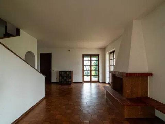 Villa Indipendente in vendita a Magenta, Lombardia