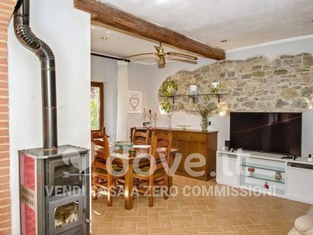 Villa Indipendente in vendita a Sant'Arcangelo, Magione