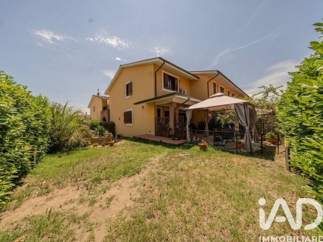 Villa Indipendente in vendita a Magione, Umbria