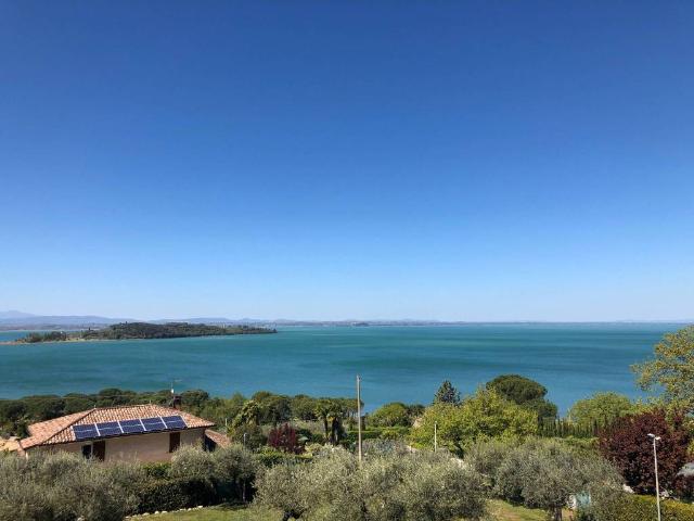 Villa Indipendente in vendita a Magione, Umbria