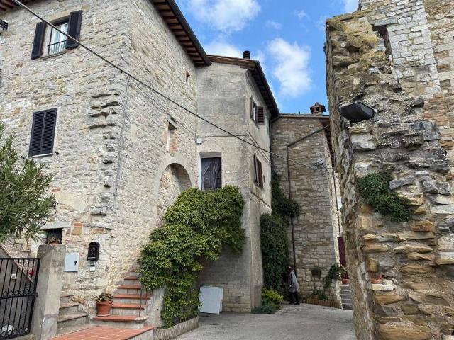 Villa Indipendente in vendita a Magione, Umbria