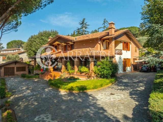 Villa Indipendente in vendita a Magione, Umbria