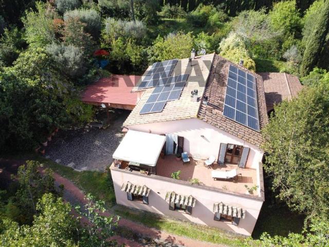 Villa Indipendente in vendita a Magione, Umbria