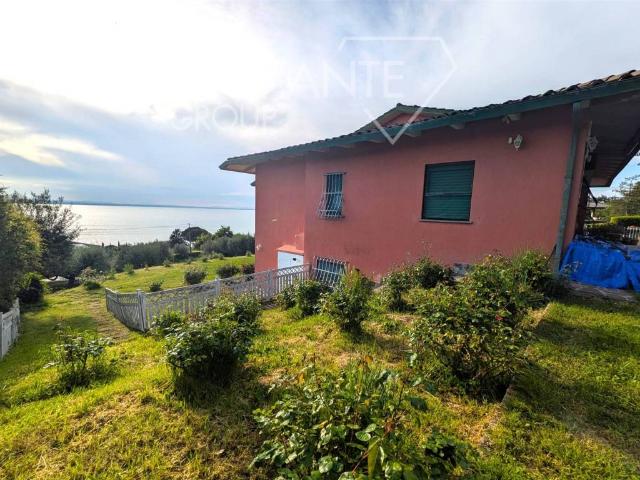 Villa Indipendente in vendita a Magione, Umbria