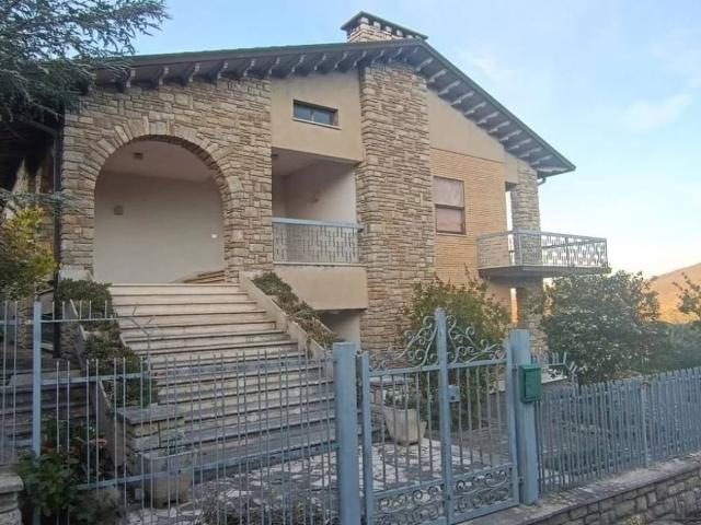 Villa Indipendente in vendita a Casenuove, Magione
