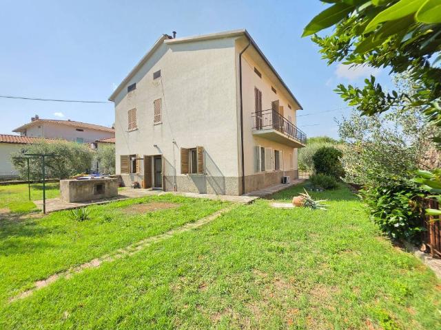 Villa Indipendente in vendita a Sant'Arcangelo, Magione