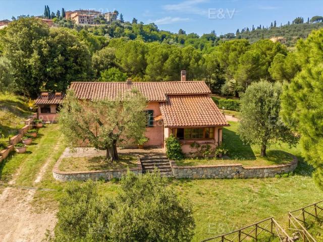 Villa Indipendente in vendita a Magione, Umbria