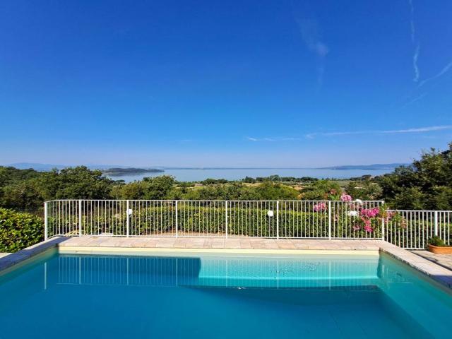 Villa Indipendente in vendita a Magione, Umbria