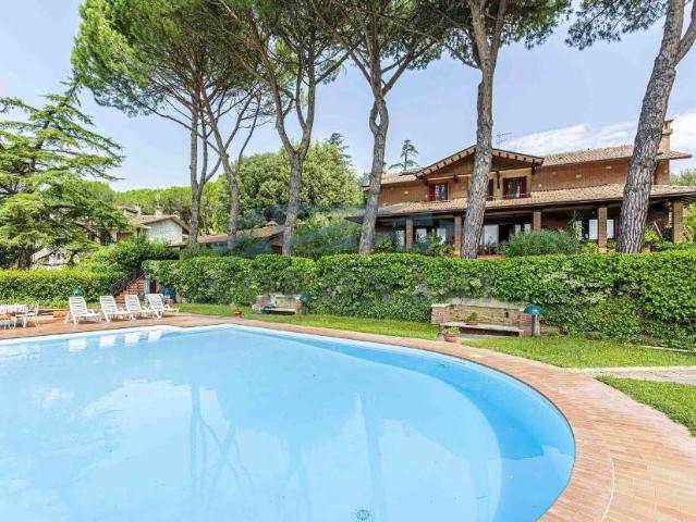 Villa Indipendente in vendita a Magione, Umbria