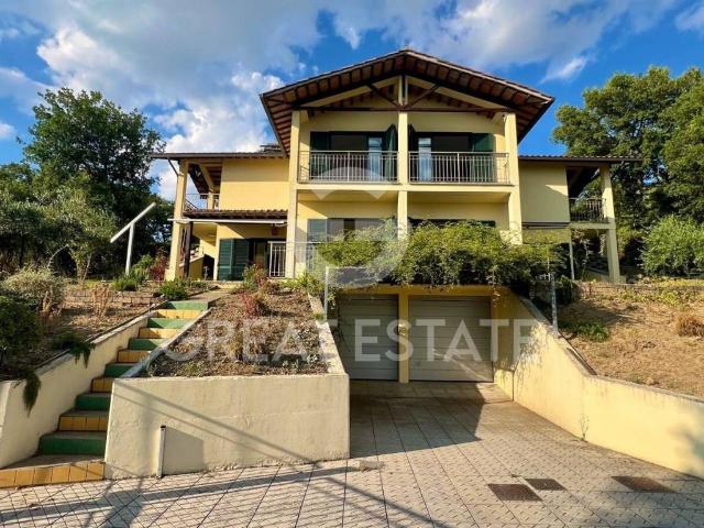 Villa Indipendente in vendita a Magione, Umbria