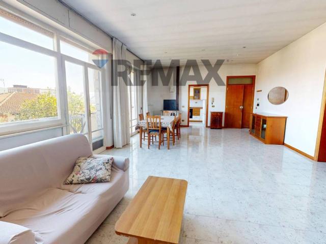 Villa Indipendente in vendita a Magione, Umbria