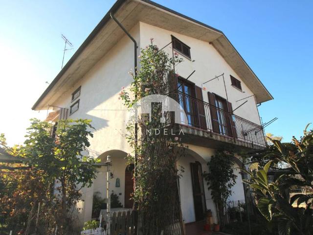 Villa Indipendente in vendita a Piemonte, Cuneo