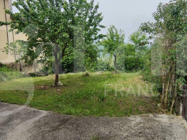 Villa Indipendente in vendita a Magliano de' Marsi, L'Aquila