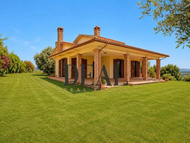 Villa Indipendente in vendita a Pereta, Magliano in Toscana