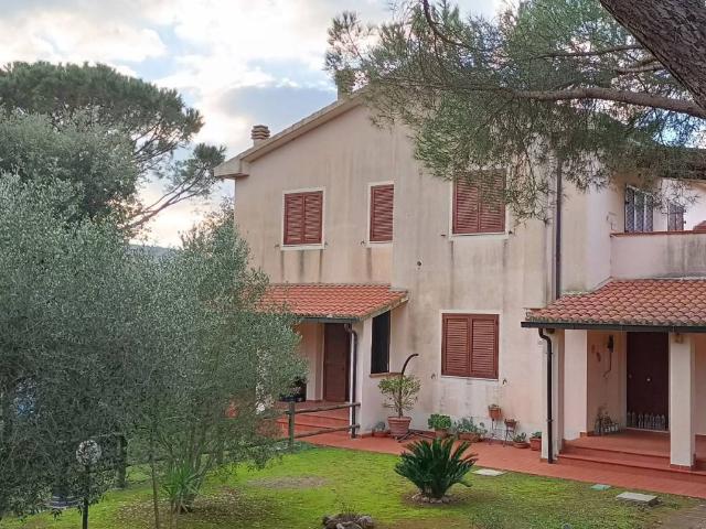 Villa Indipendente in vendita a Cupi, Magliano in Toscana