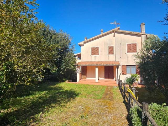 Villa Indipendente in vendita a Magliano In Toscana, Toscana