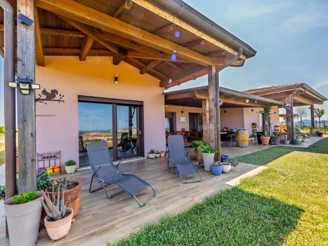 Villa Indipendente in vendita a Magliano In Toscana, Toscana
