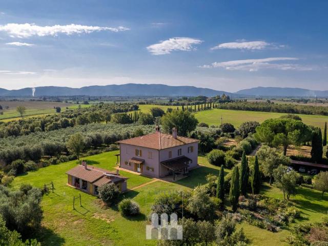 Villa Indipendente in vendita a Orbetello, Toscana