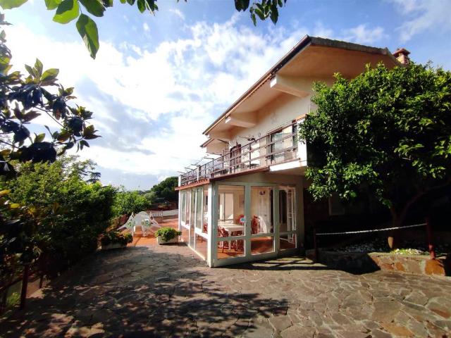 Villa Indipendente in vendita a Montiano, Magliano In Toscana