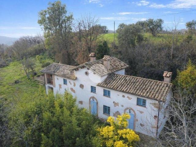 Villa Indipendente in vendita a Magliano Sabina, Lazio