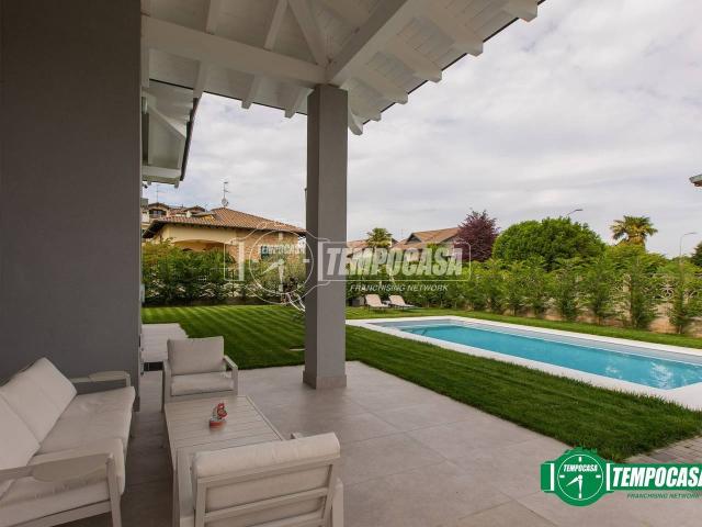 Villa Indipendente in vendita a Magnago, Lombardia