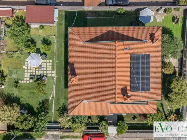 Villa Indipendente in vendita a Magnago, Lombardia