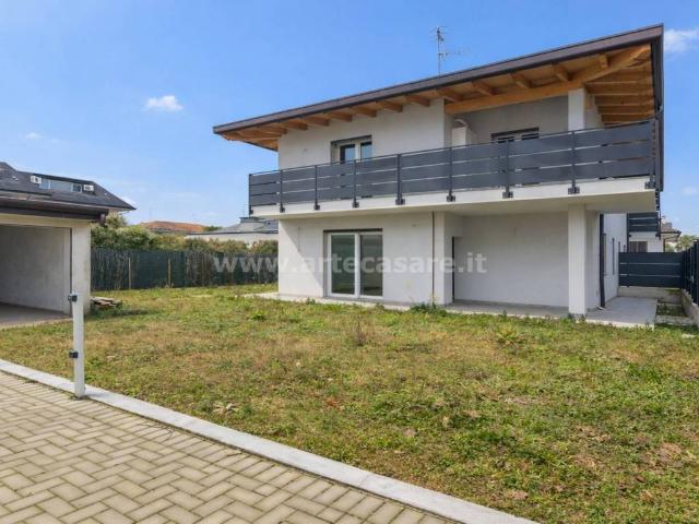 Villa Indipendente in vendita a Magnago, Lombardia