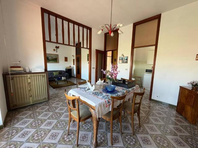 Villa Indipendente in vendita a Bienate, Magnago